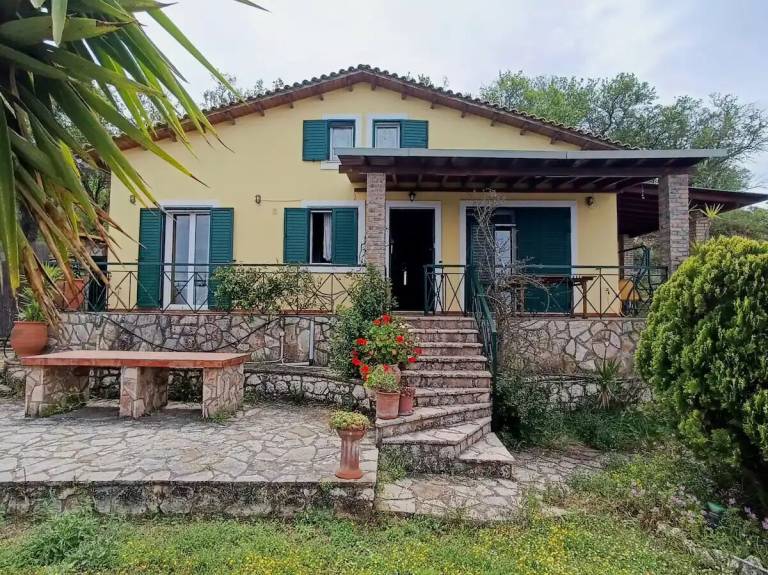 Villa  Agios Nikitas