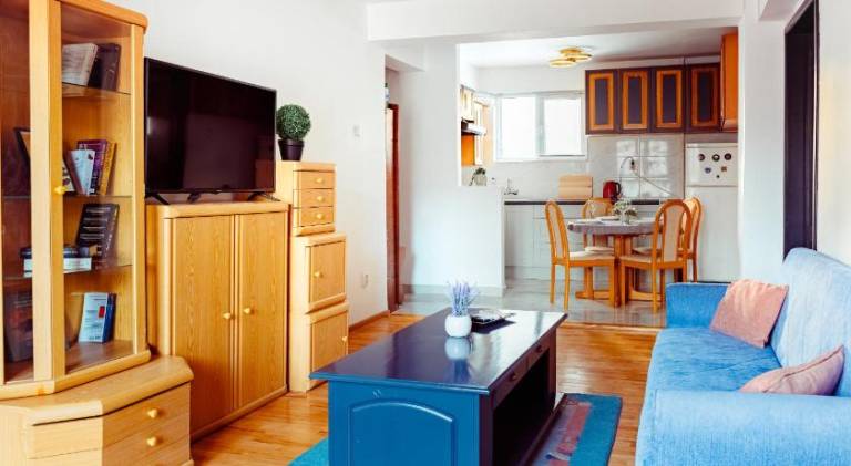 Holiday apartment | Next to Palace of the Parliament — photo 2