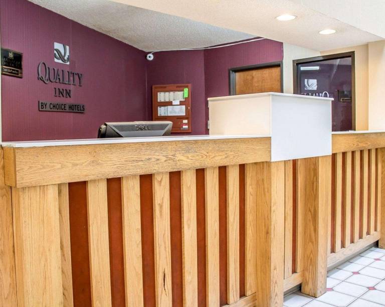 Quality Inn Elyria — photo 5