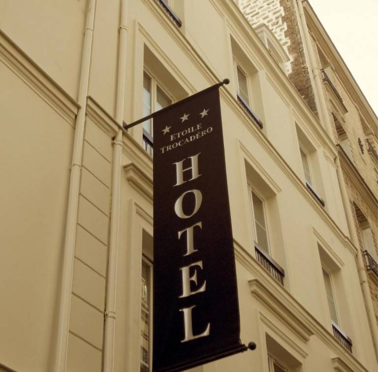 Hotel Etoile Trocadero in Puteaux