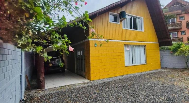Nice vacation home | Close to the beach | Pet-friendly in Palhoça
