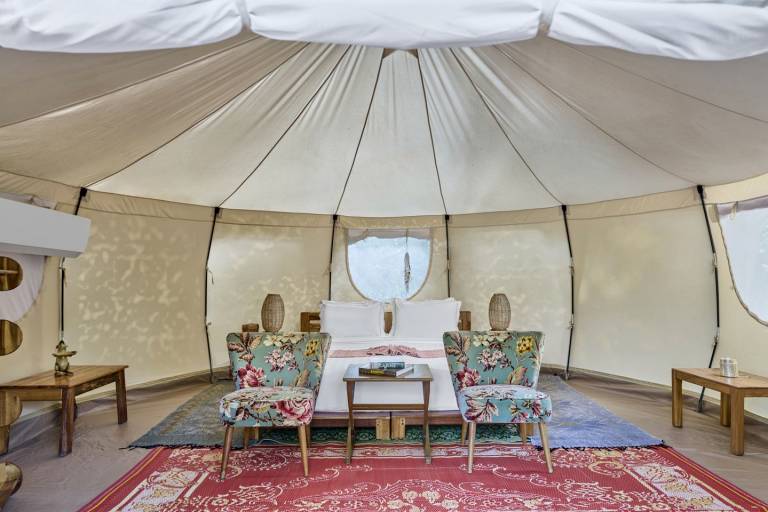 Spectacular Bell Tents Perfect for a Couples Retreat in Laos — photo 3