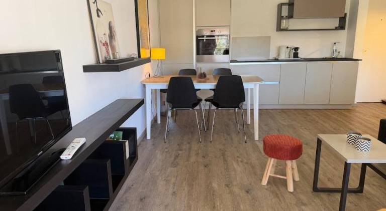 Fully equipped nice apartment with private pool & patio | Pet-friendly in Mandelieu-La-Napoule