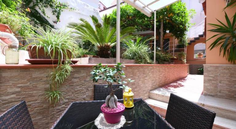 Vacation home with 2 rooms for 3 persons in Agerola
