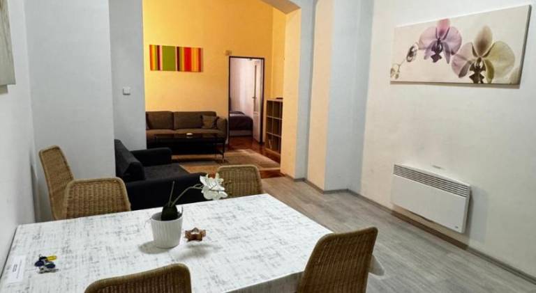 Apartment | Next to Prague astronomical clock — photo 5