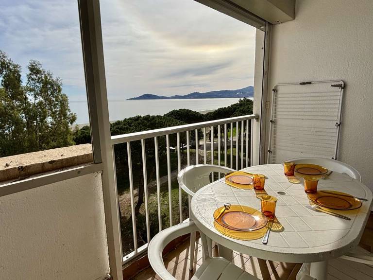 Studio cabin with private parking and pets allowed 50m from the beach - Argelès-sur-Mer in Argelès-sur-Mer