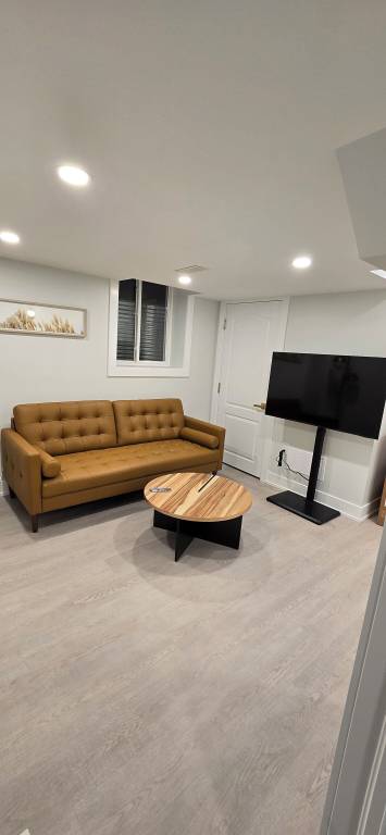 Apartment  Oakville