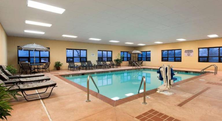 Hampton Inn Seymour — photo 5
