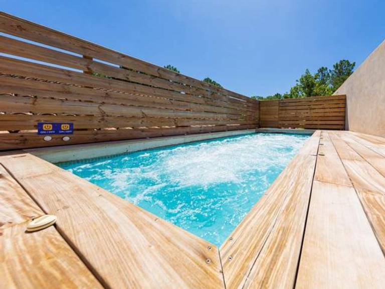 Mobile home with heated pool & terrace | Pet-friendly — photo 2