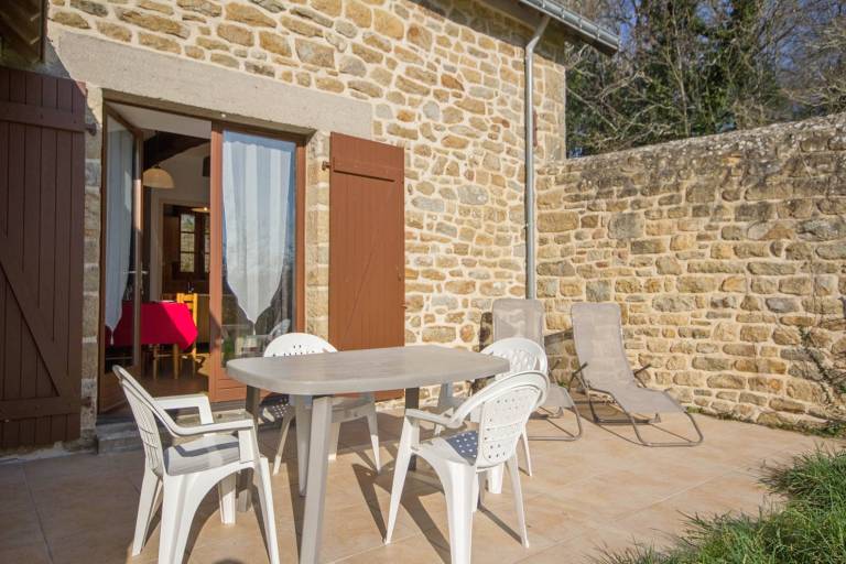 Fully equipped gite with patio & yard | Pets allowed — photo 2