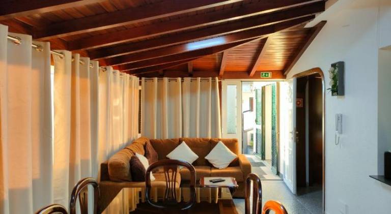 House with BBQ & patio | Close to Madeira Botanical Garden — photo 3
