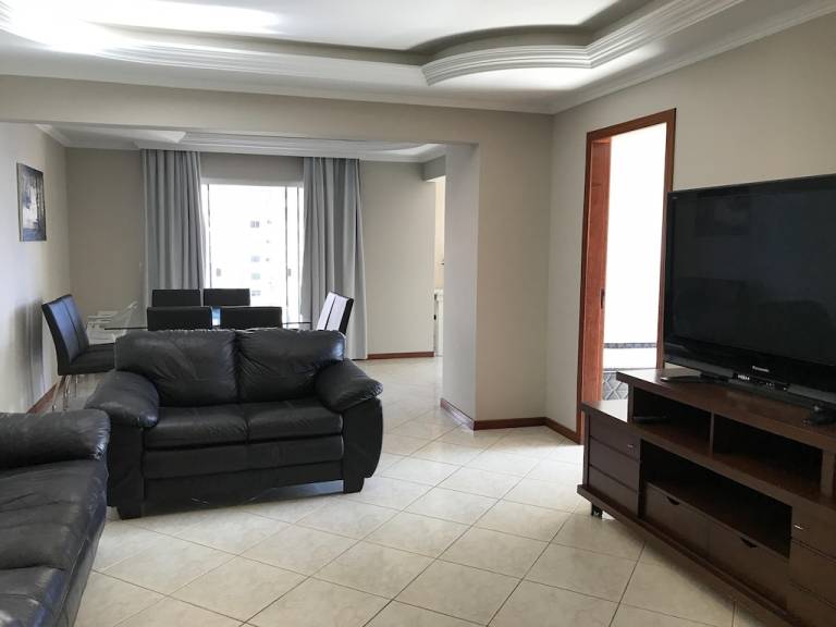 Apartamento  Meia Praia