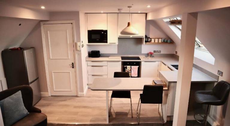 Apartment with garden — photo 4