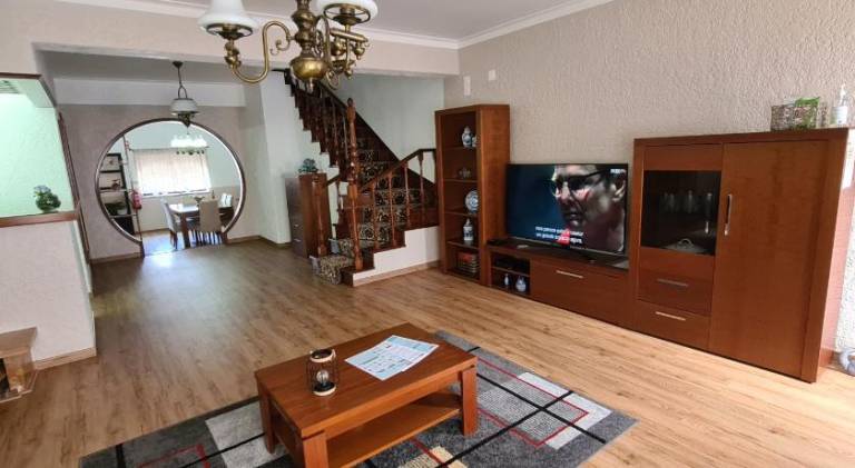 House with patio & BBQ | Suitable for remote work — photo 2