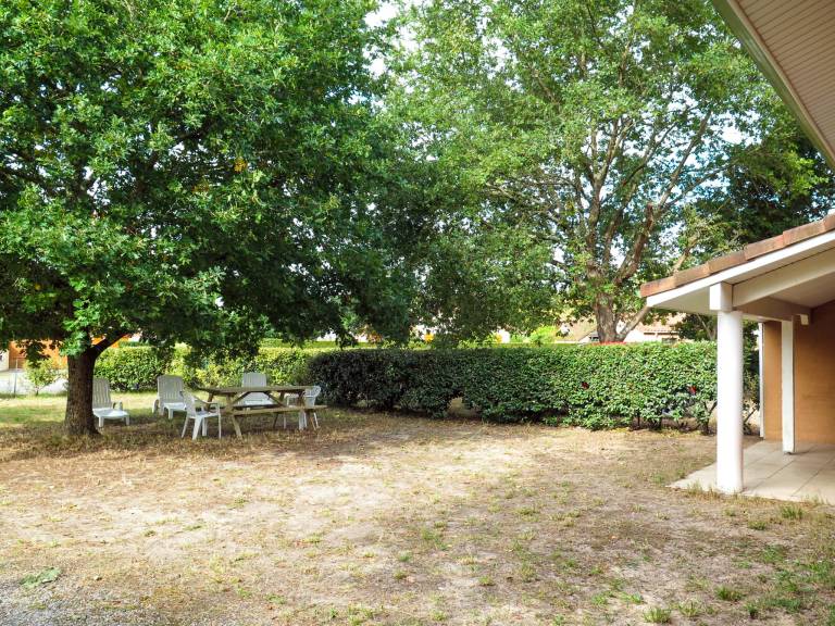 House with grill, patio & garden — photo 2
