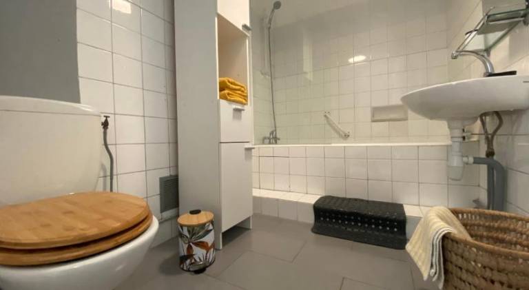 Rental apartment with pool — photo 2