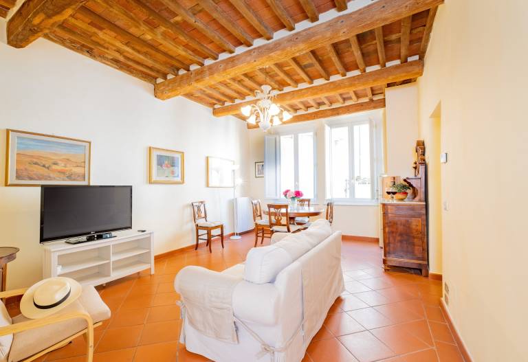 Fully equipped pleasant apartment with fast internet | Next to Lucca Cathedral | Pets allowed — photo 4