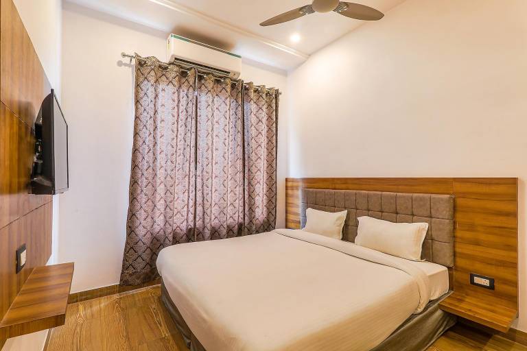 FabExpress Global Inn New