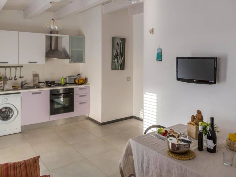 Holiday apartment with terrace & barbecue — photo 5