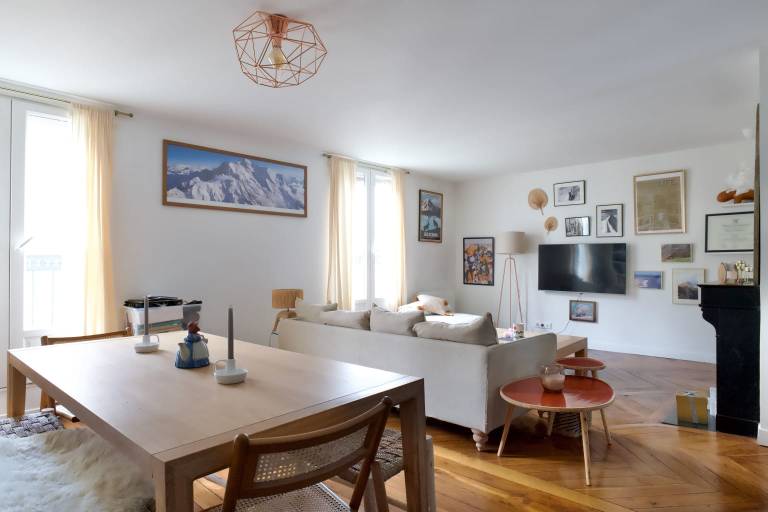 Exceptional apartment near Montmartre
