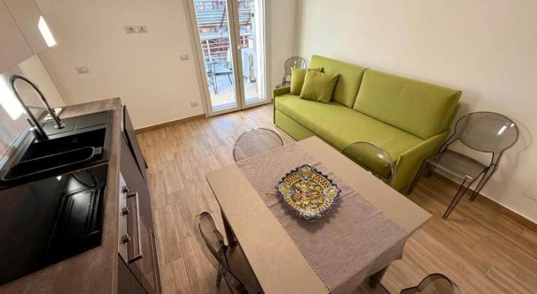 Rental apartment with terrace — photo 2