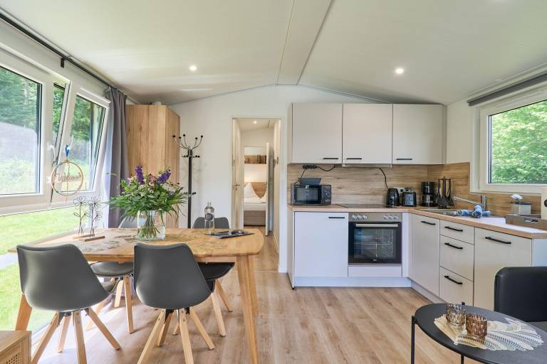 Apartment with BBQ, sauna & garden | Garden view — photo 4