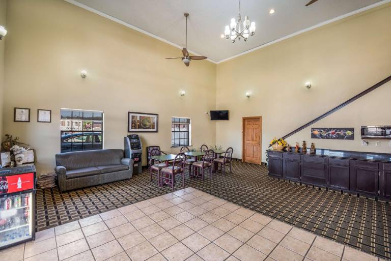 Americas Best Value Inn & Suites Arkadelphia — photo 3