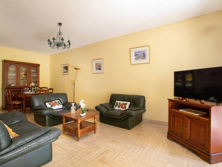 Fully equipped lovely holiday apartment with terrace, pool & garden | Next to the beach | Pets allowed — photo 3