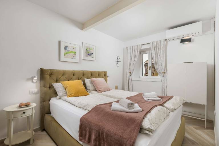 Child-friendly beautiful apartment with yard | Pet-friendly — photo 2