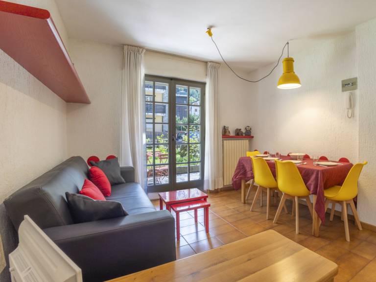 Lovely holiday apartment with garden & terrace | Mountain view | Ski nearby | Pets are welcome — photo 2