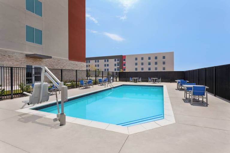 Holiday Inn Express & Suites Austin North Pflugerville an IHG Hotel