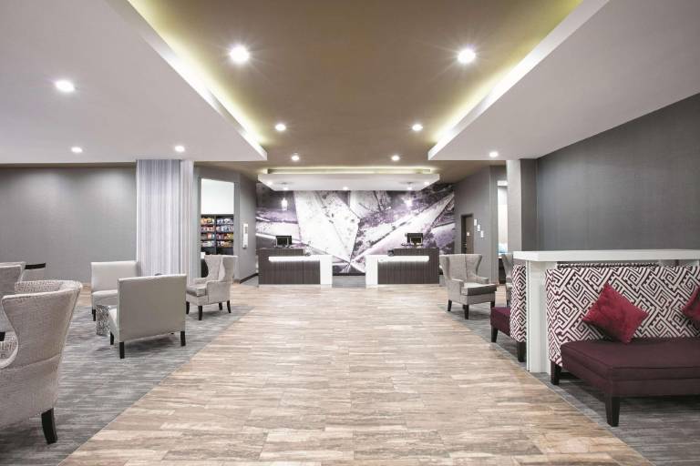 La Quinta Inn & Suites by Wyndham Amarillo Airport — photo 5
