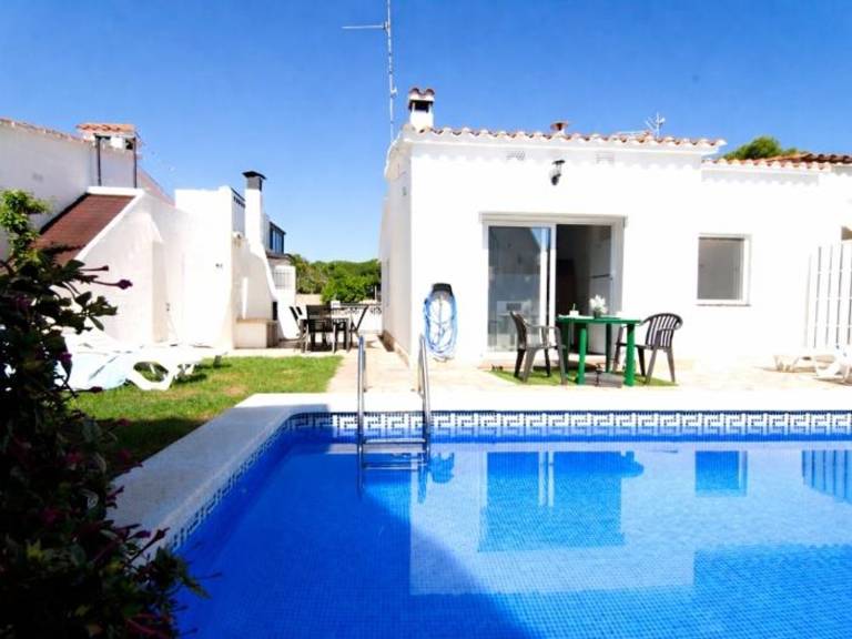 Villa with private pool & barbecue in L'Escala
