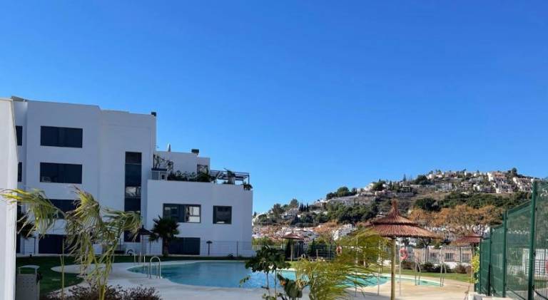 Rental apartment with pool — photo 2