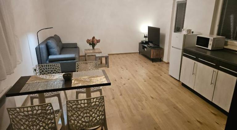 Charming vacation home with garden | Pets allowed — photo 2