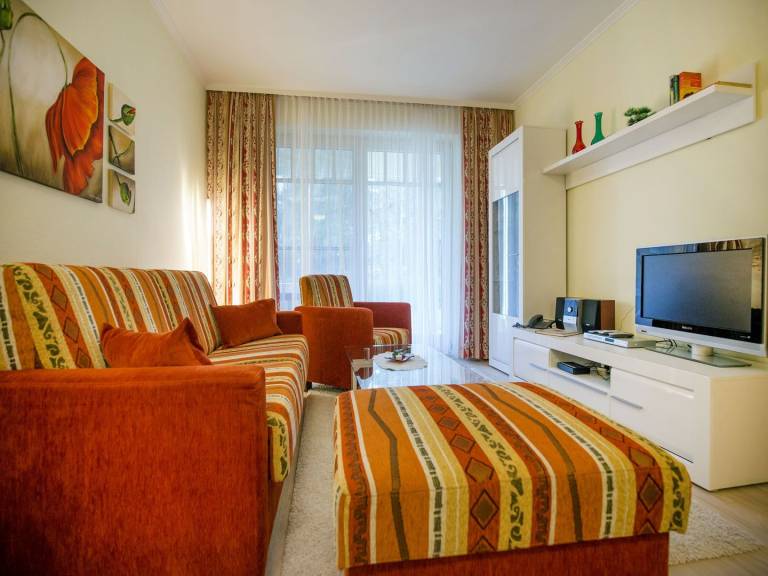 Komfortplus Ferienwohnung mit 1 Schlafzimmer und Terrasse im Erdgeschoss in Binz