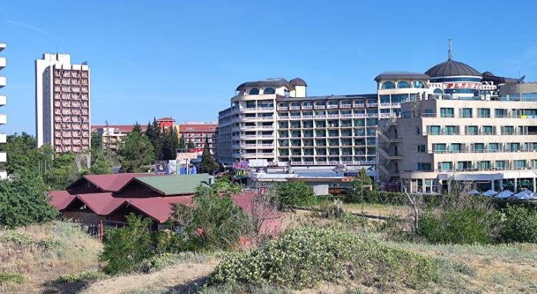 Serviced apartment with patio in Sunny beach