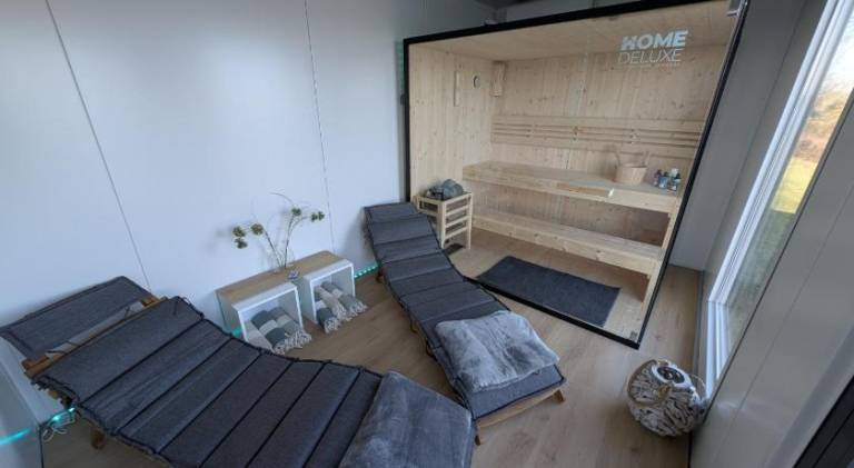 House | Pets allowed — photo 3