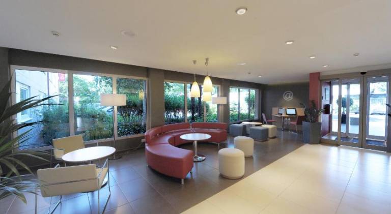 Ibis Barcelona Cornella — photo 2