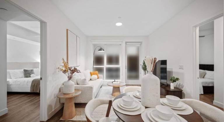 Ultra Luxury Santa Monica Residence with Pool, Gym, Rooftop Garden & Free Parking — photo 4
