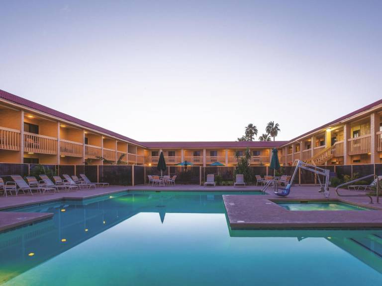 La Quinta Inn by Wyndham Tucson East — photo 2