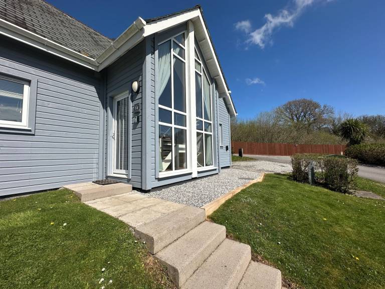 Family-friendly wonderful cottage with yard | Pet-friendly — photo 2