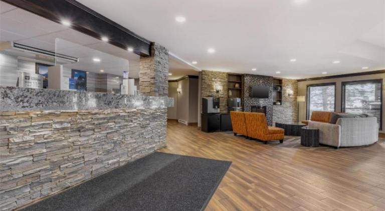 Best Western Plus Country Meadows Inn — photo 2