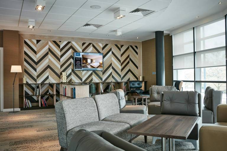 AC Hotel Manchester Salford Quays — photo 3