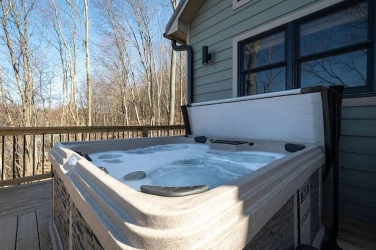 Cabin McHenry