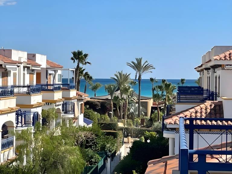 Charming holiday apartment with pool | Next to the beach | Pets allowed in Playas