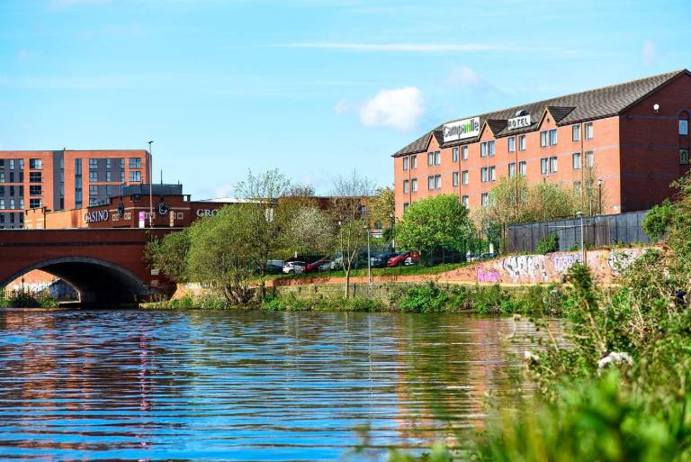 Travelodge Manchester Central Riverside — photo 4