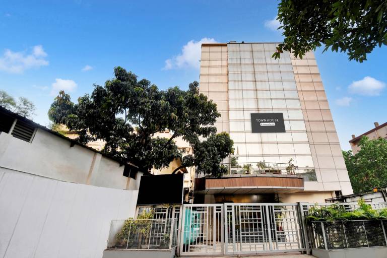 Super Townhouse Ranchi Near Railway Station 1