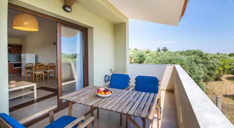 Villa with 2 rooms for 5 persons — photo 5