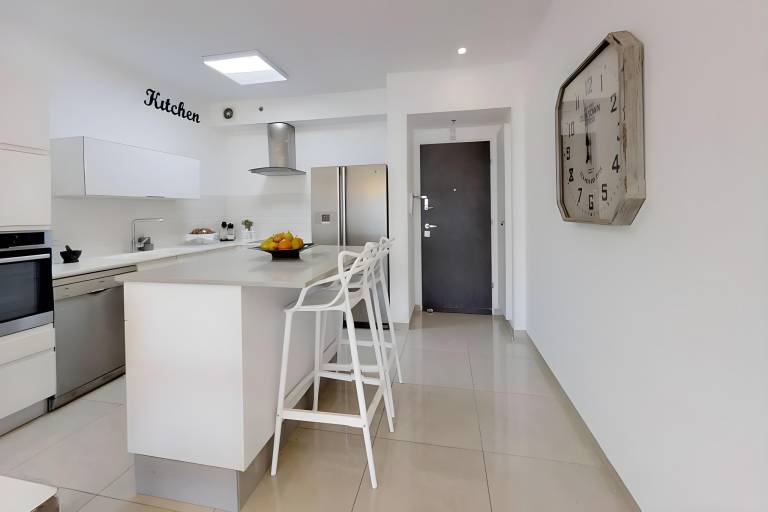 Holiday apartment with jacuzzi | Near Church of the Holy Sepulchre | Perfect for remote work | Pets are welcome — photo 5